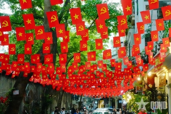 Hình ảnh cho bài viết Phê phán luận điệu xuyên tạc các nghị quyết “bộ tứ trụ cột”